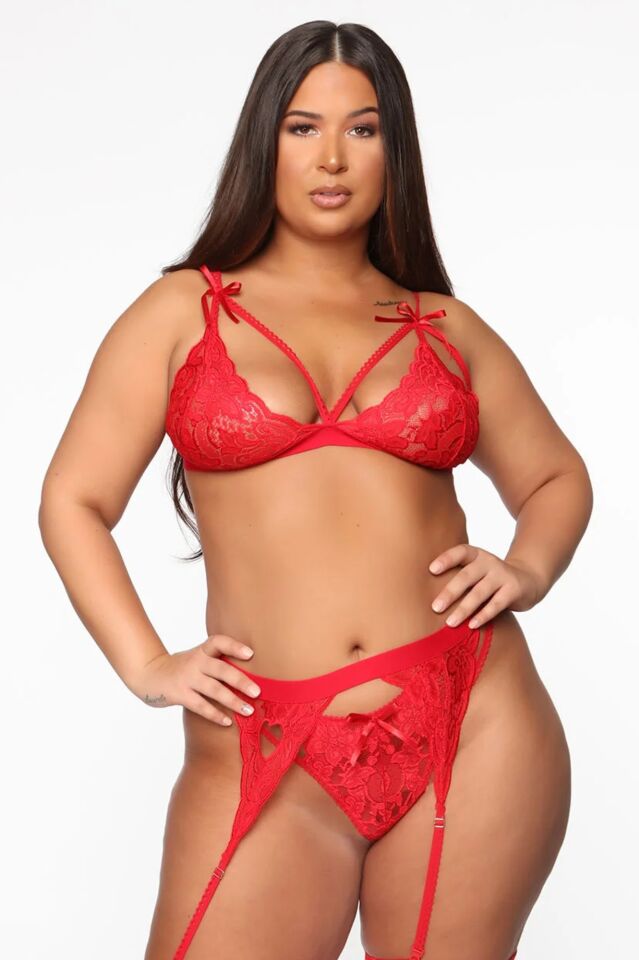 Red Lace Plus Size Garter Set